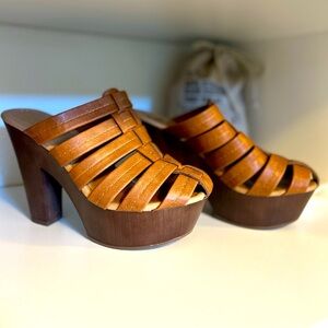 SZ 7 Report platform sandals cognac